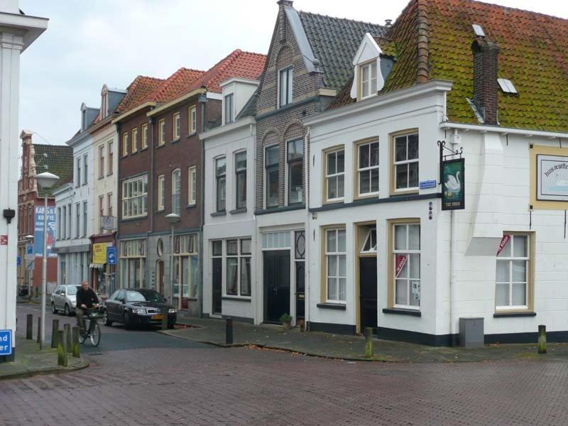 IJsselmuiden De Zilveren Karper المظهر الخارجي الصورة